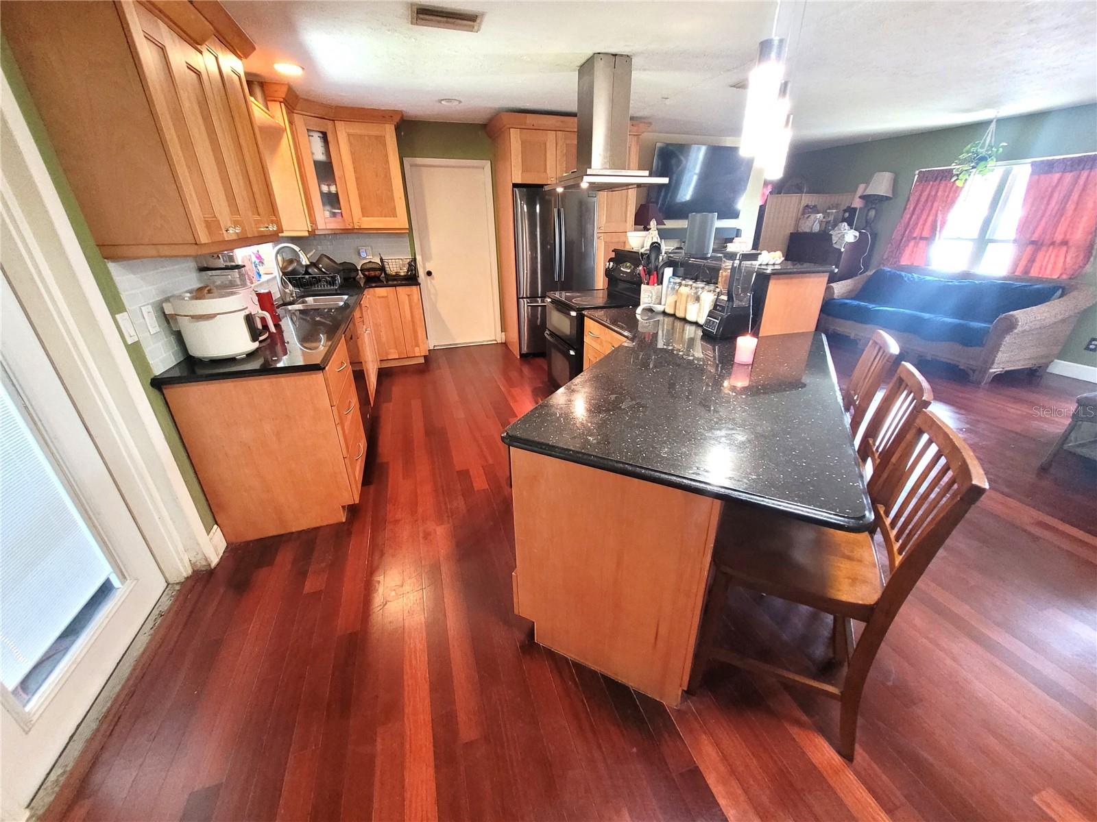 5203 PRESIDENTIAL ST — photo 3
