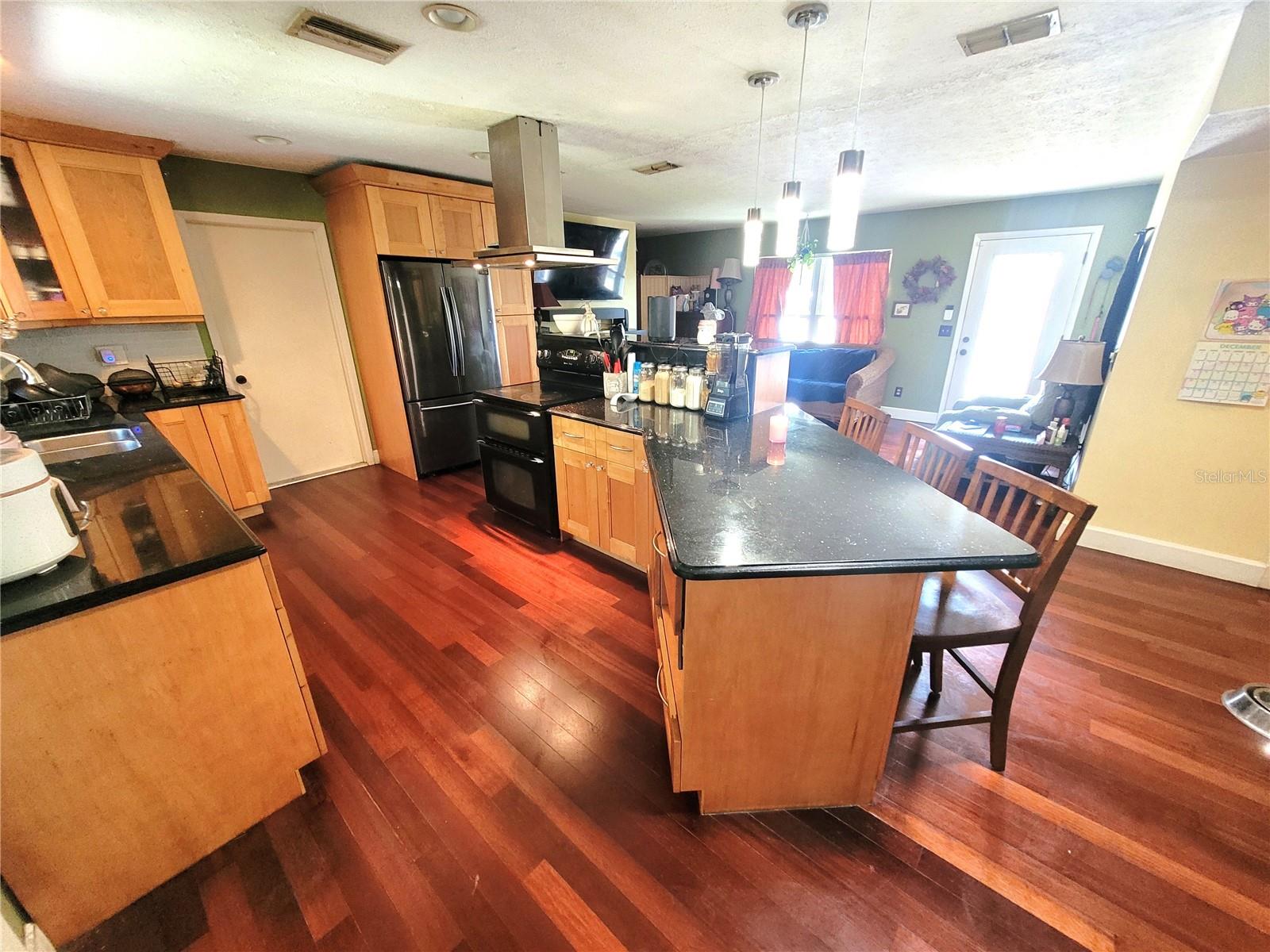 5203 PRESIDENTIAL ST — photo 4