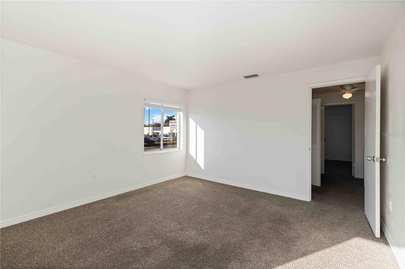 3569 BEE RIDGE — photo 22