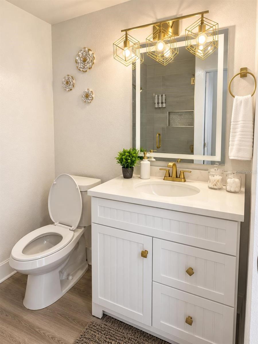 2109 E NAVAJO AVE — photo 16
