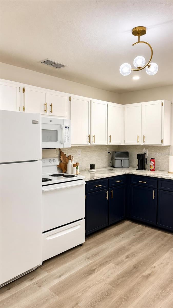 2109 E NAVAJO AVE — photo 7