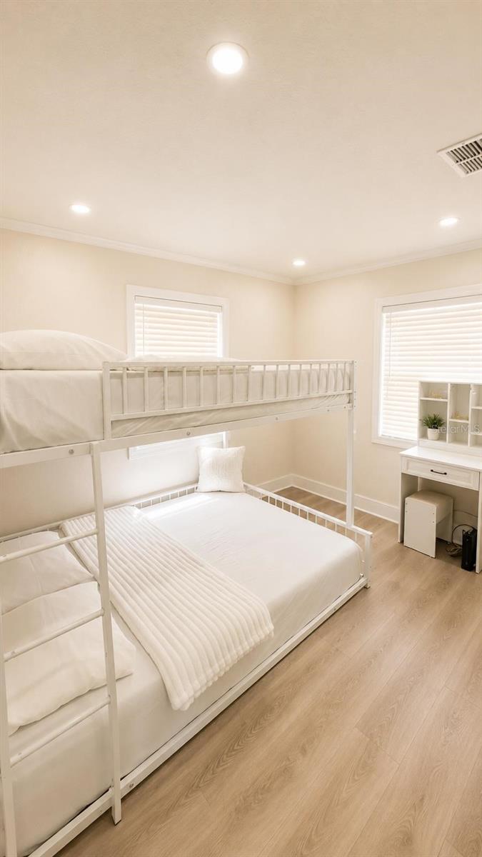 2109 E NAVAJO AVE — photo 15