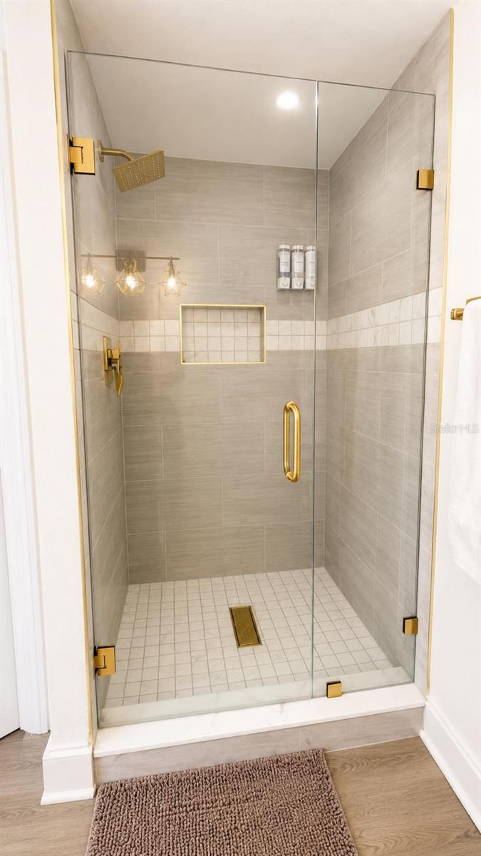 2109 E NAVAJO AVE — photo 20