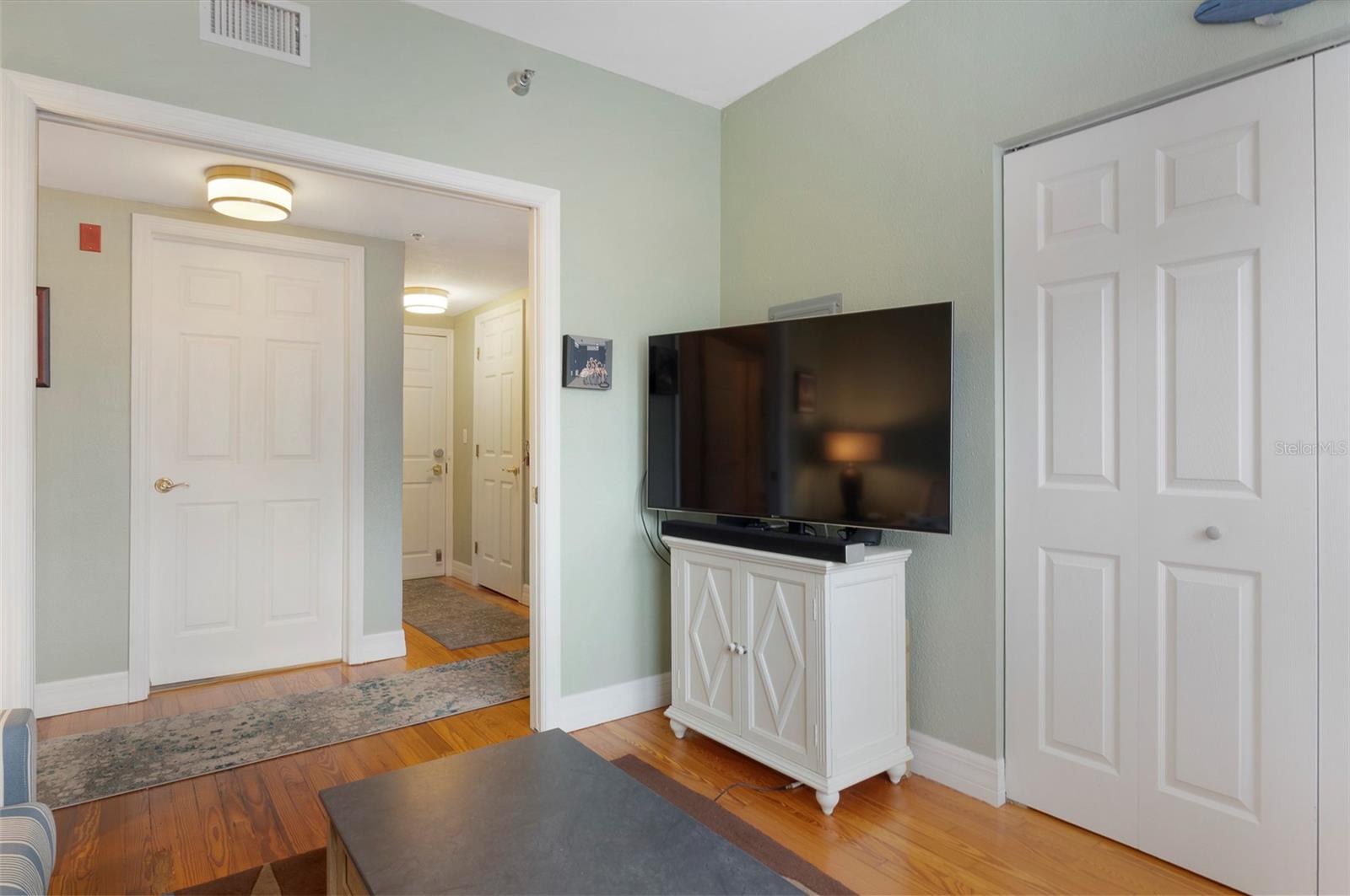 219 4TH AVE N #202 — photo 11