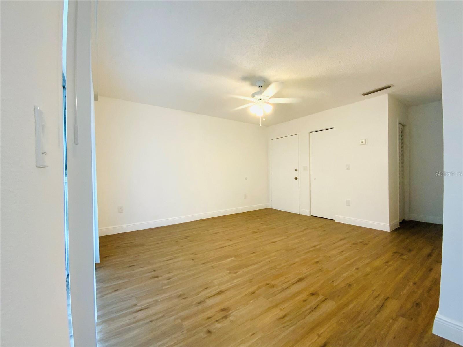 305 E WELLINGTON CT #62 — photo 3