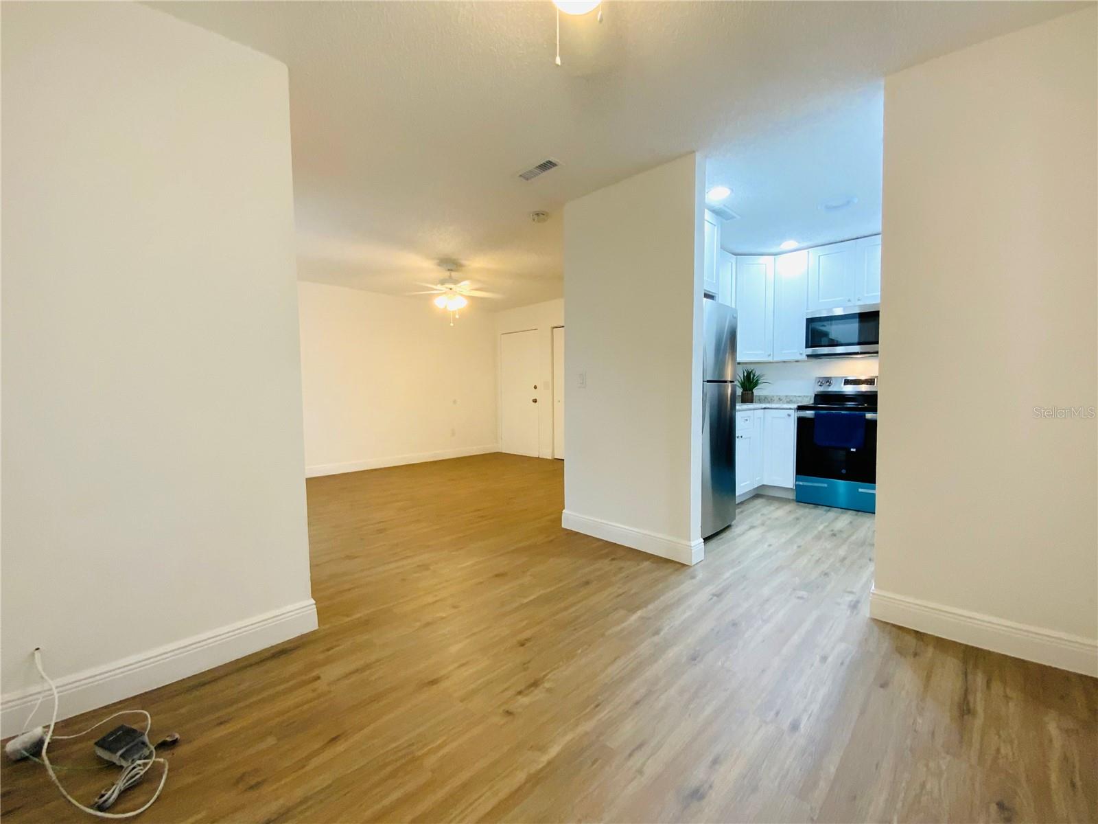 305 E WELLINGTON CT #62 — photo 5