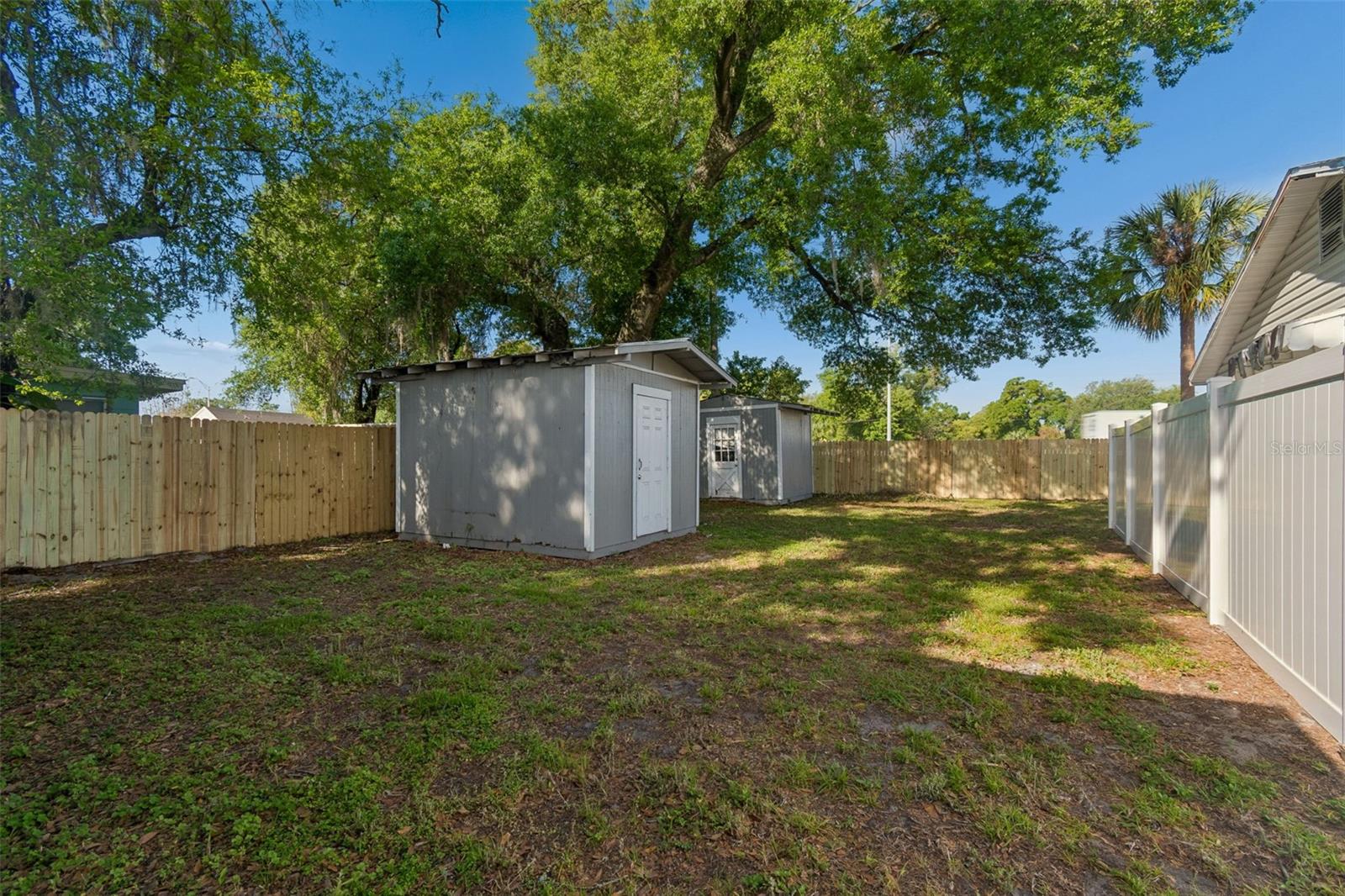 6710 N HARER ST — photo 48
