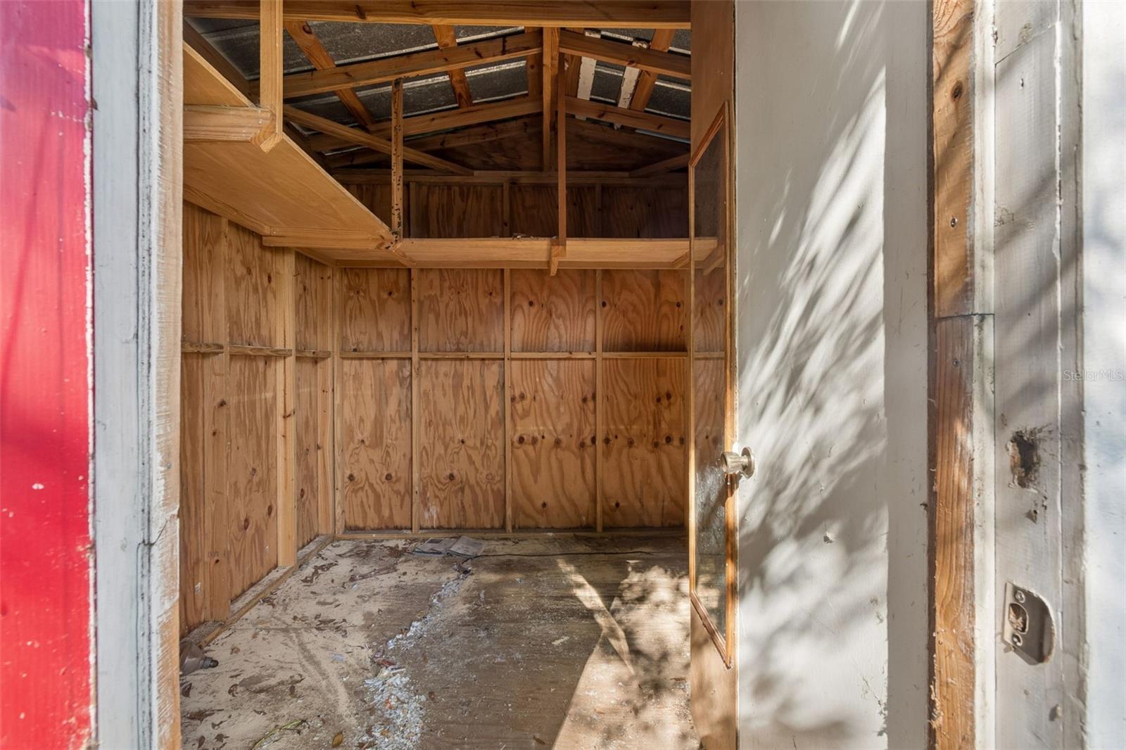6710 N HARER ST — photo 53