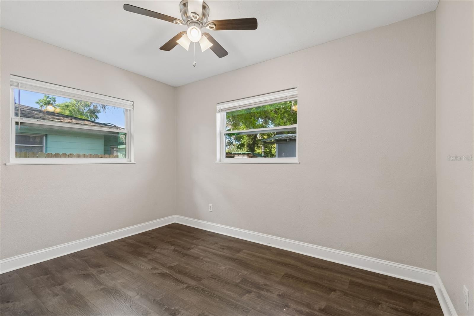 6710 N HARER ST — photo 42