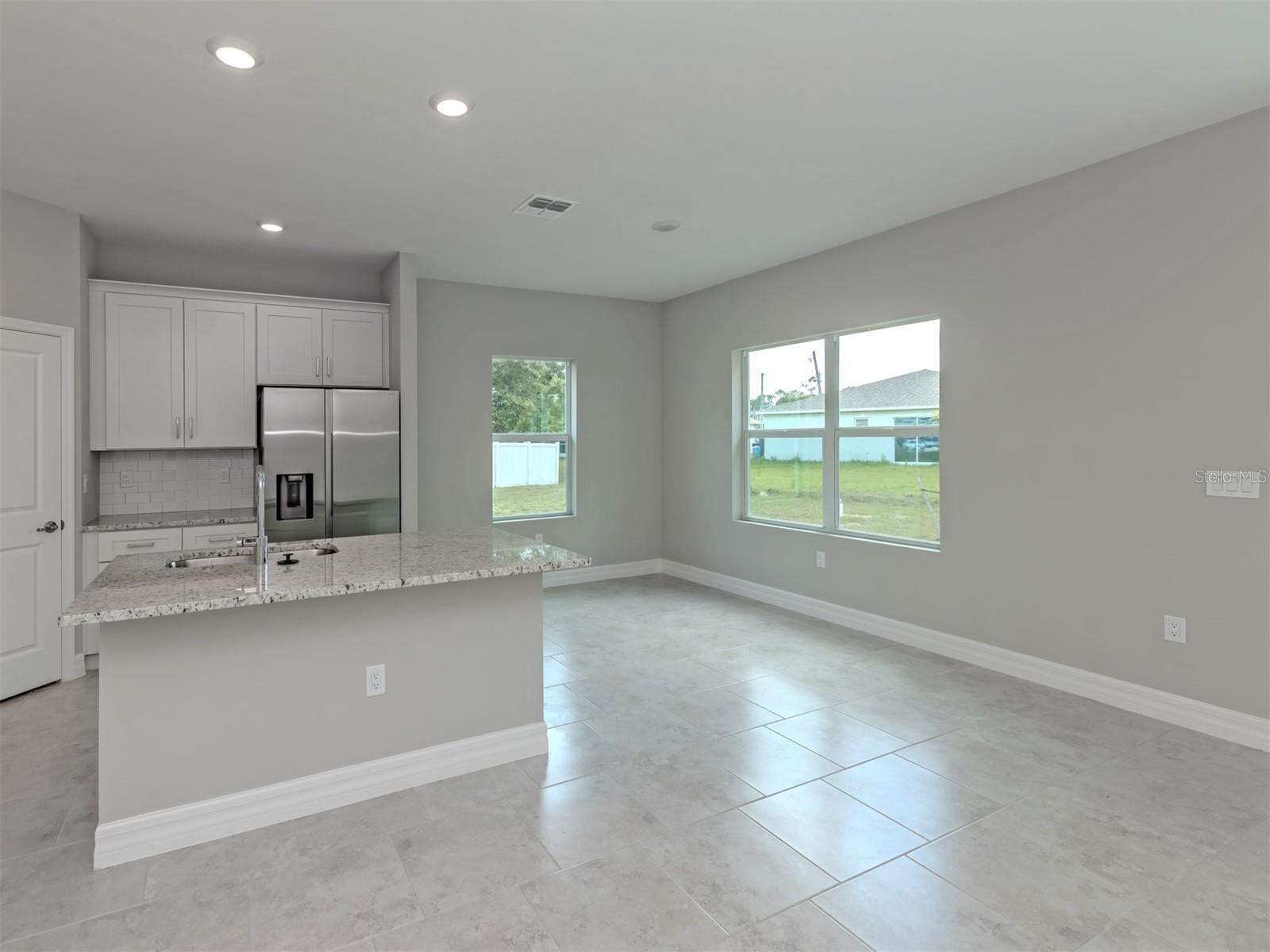 1047 COMFORT LN — photo 30