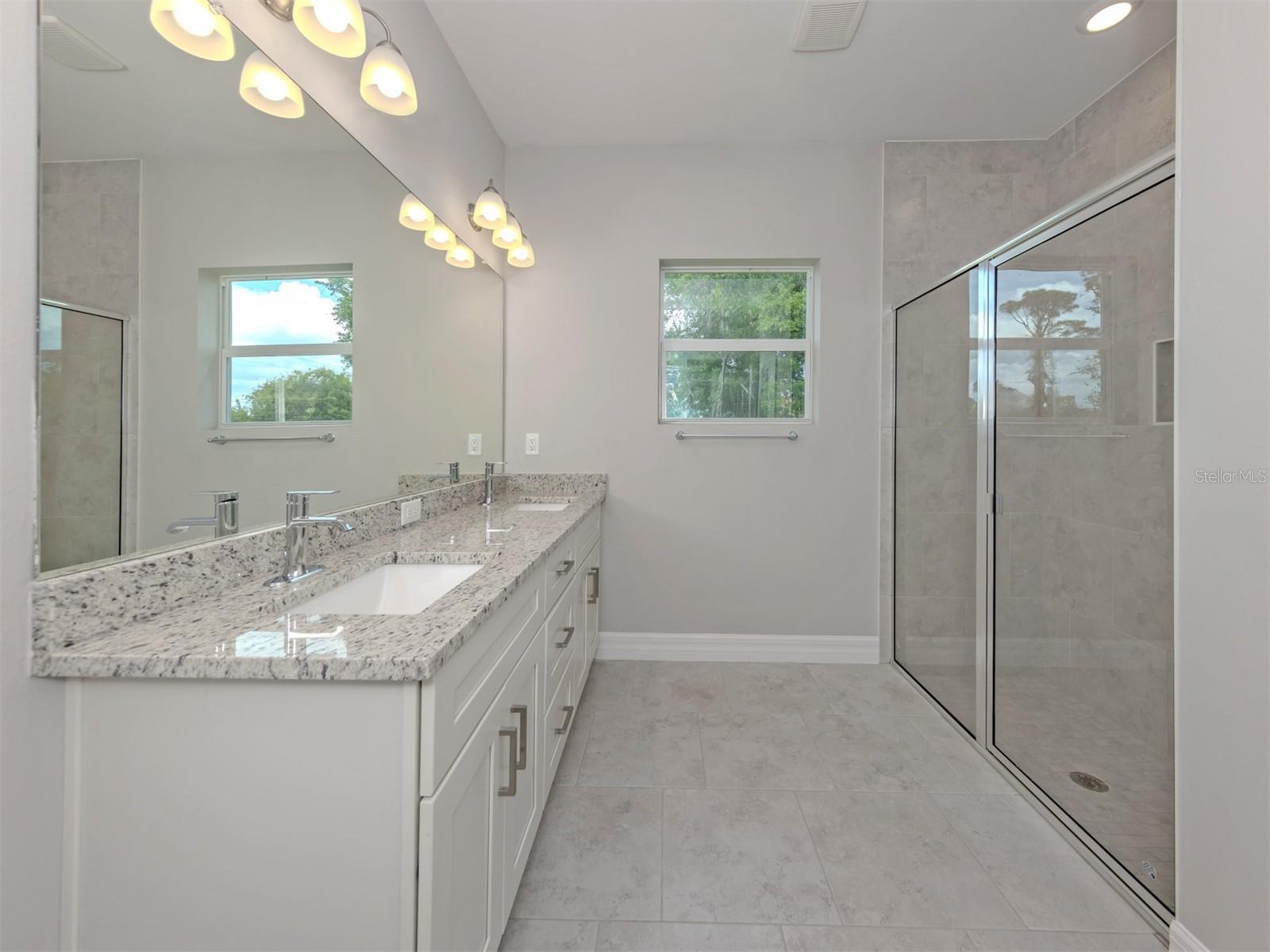 1047 COMFORT LN — photo 18