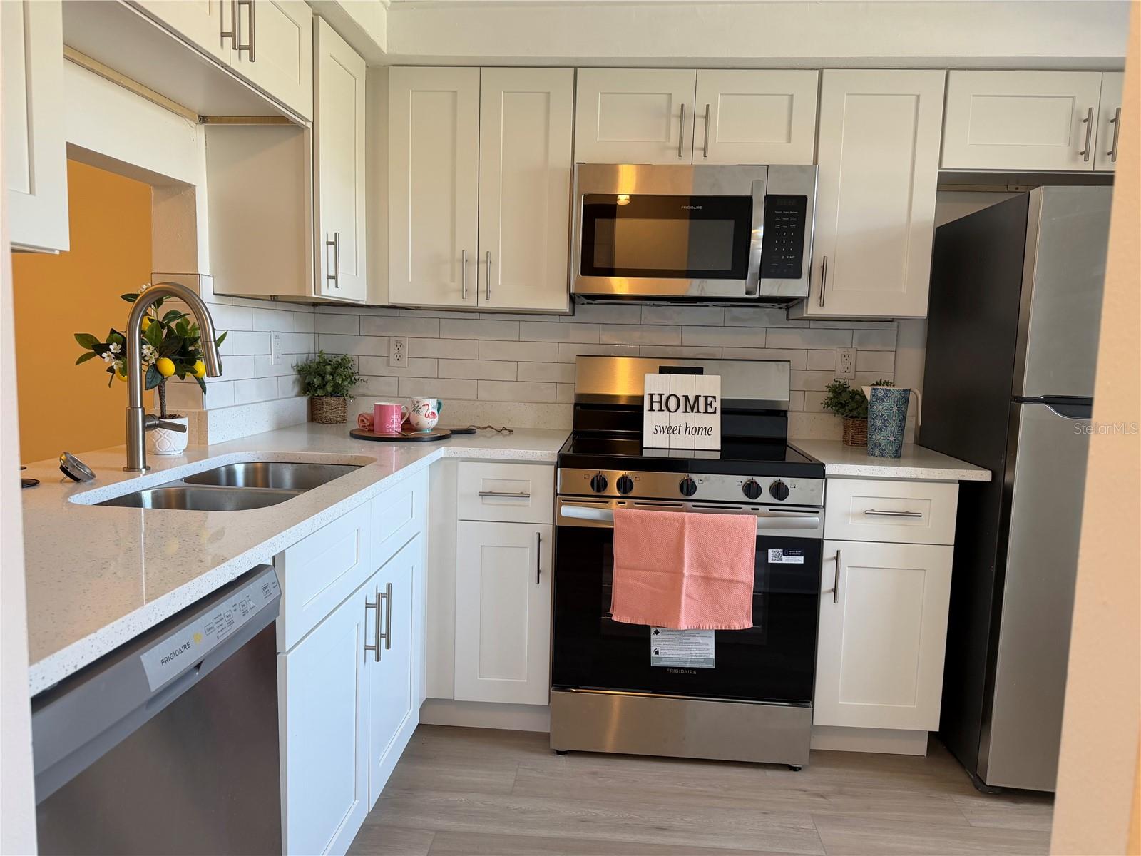 4412 SUNSTATE DR #A — photo 2