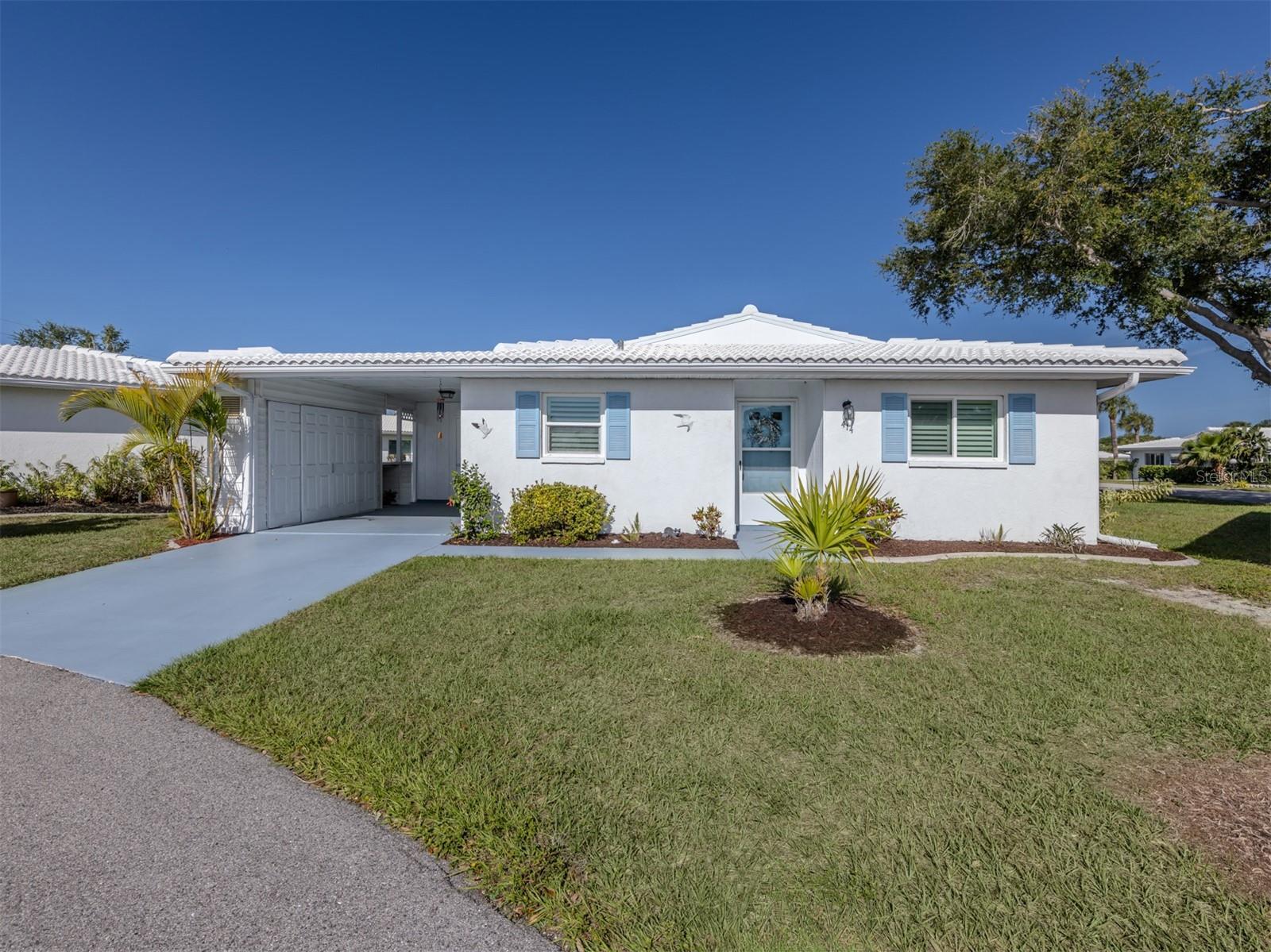 414 CIRCLEWOOD DR #H2 — photo 4