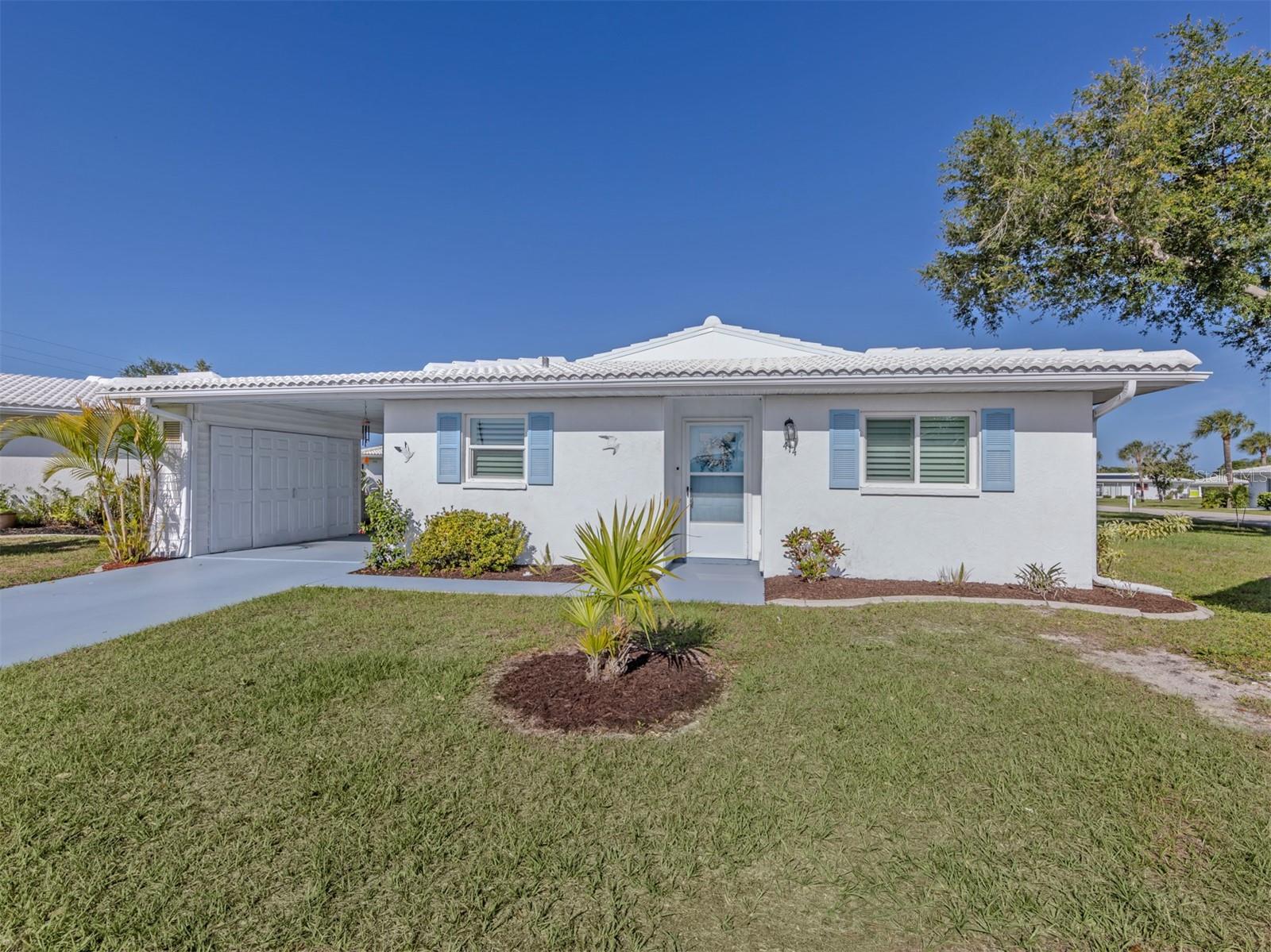 414 CIRCLEWOOD DR #H2 — photo 3