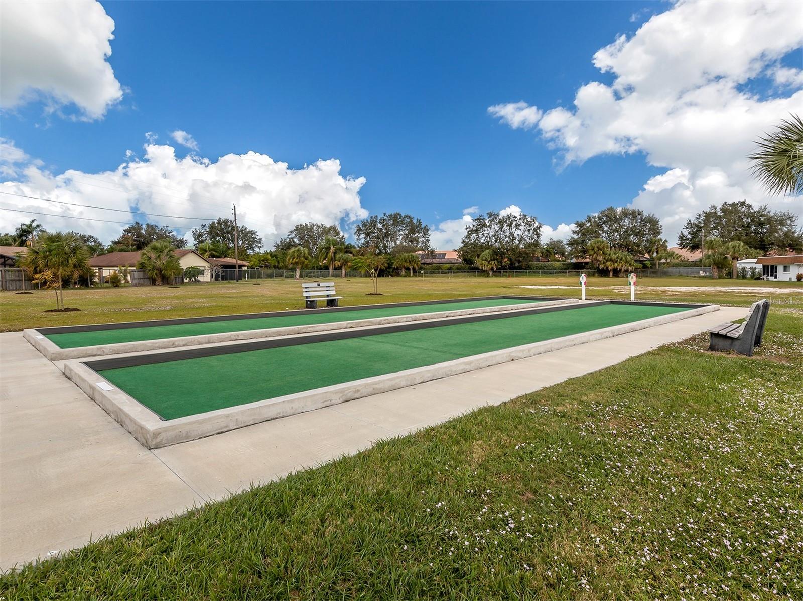 414 CIRCLEWOOD DR #H2 — photo 31