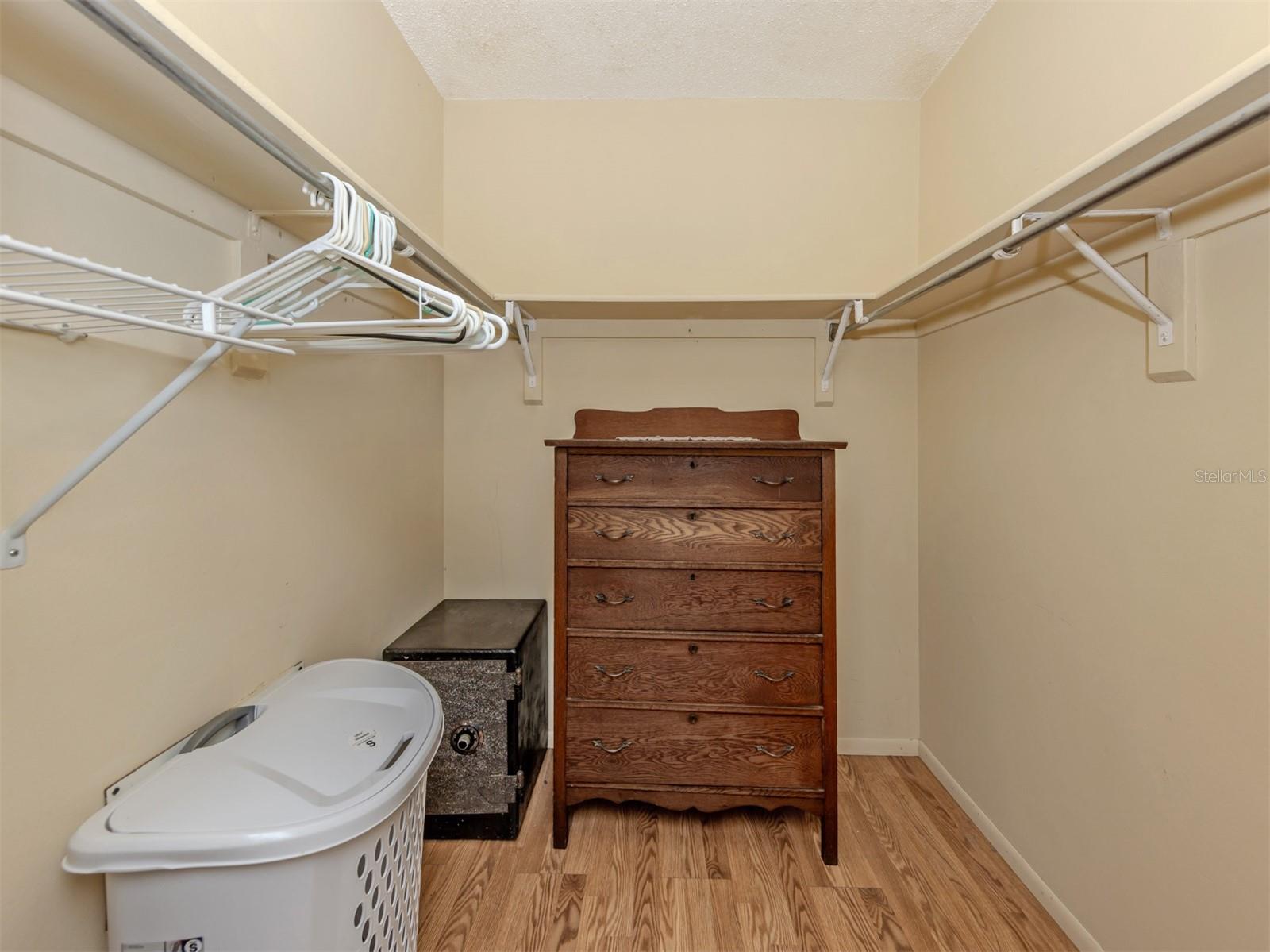 414 CIRCLEWOOD DR #H2 — photo 27