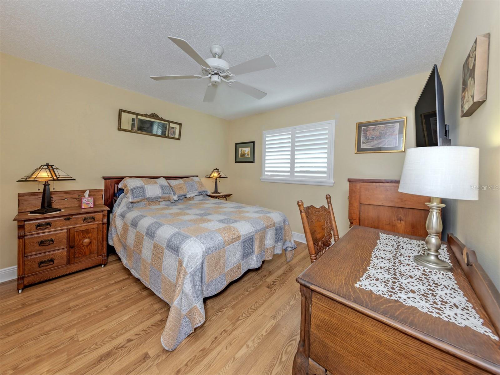 414 CIRCLEWOOD DR #H2 — photo 26