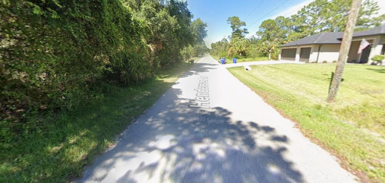 HENDERSON LN — photo 3
