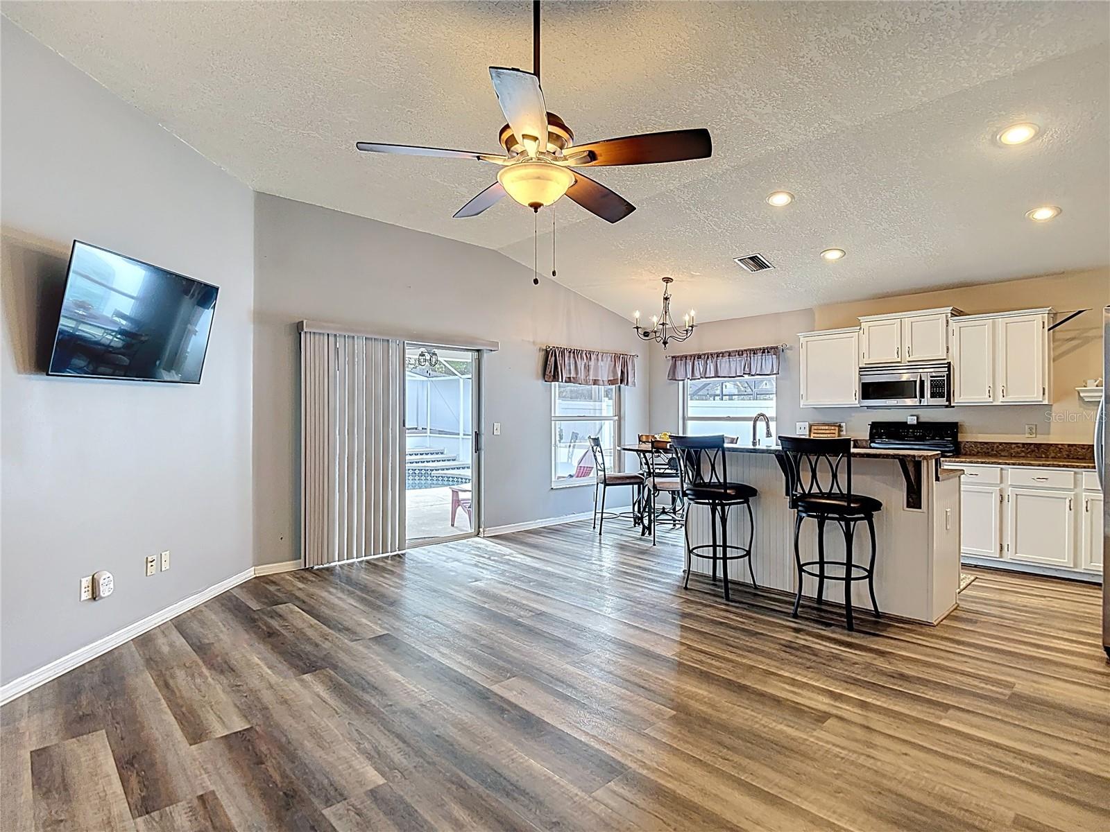 2631 GREEN VALLEY ST — photo 19