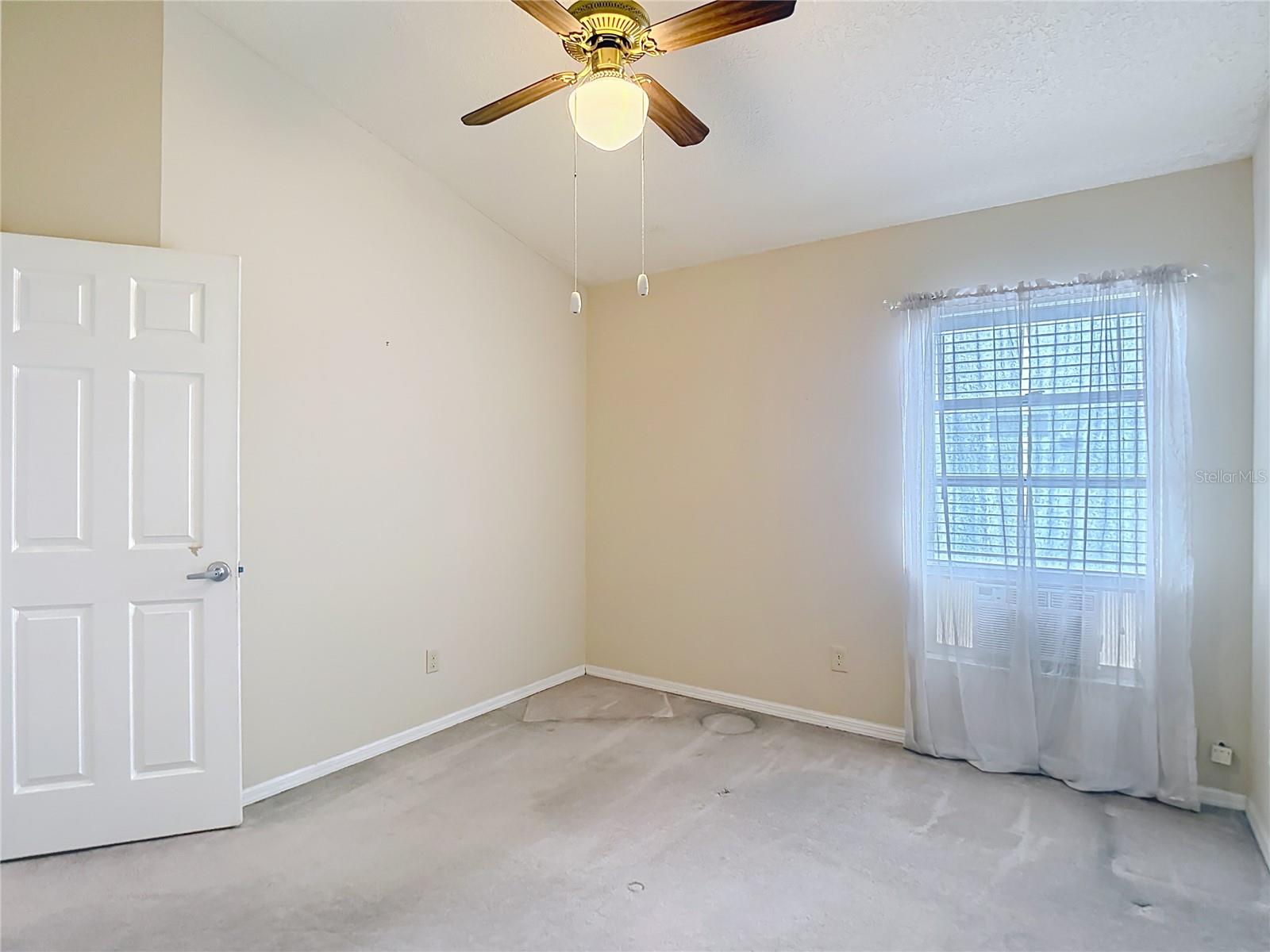 2631 GREEN VALLEY ST — photo 32