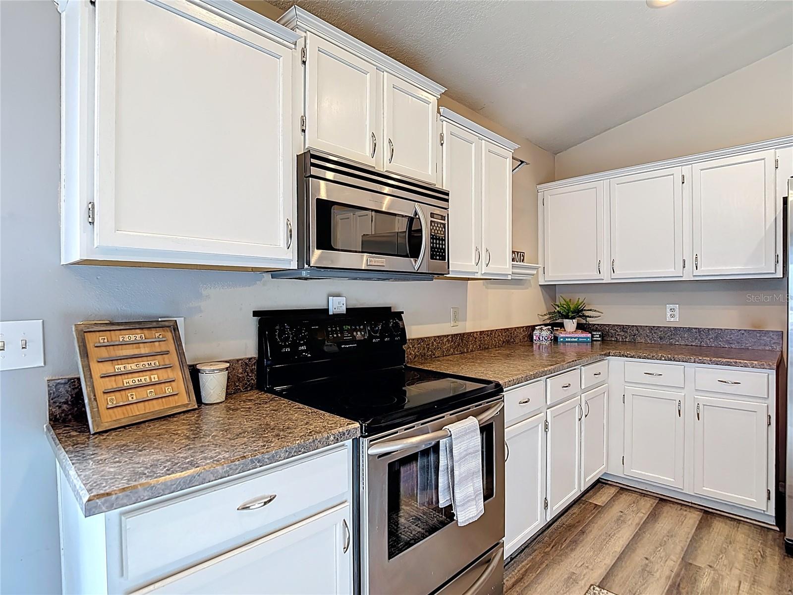 2631 GREEN VALLEY ST — photo 12