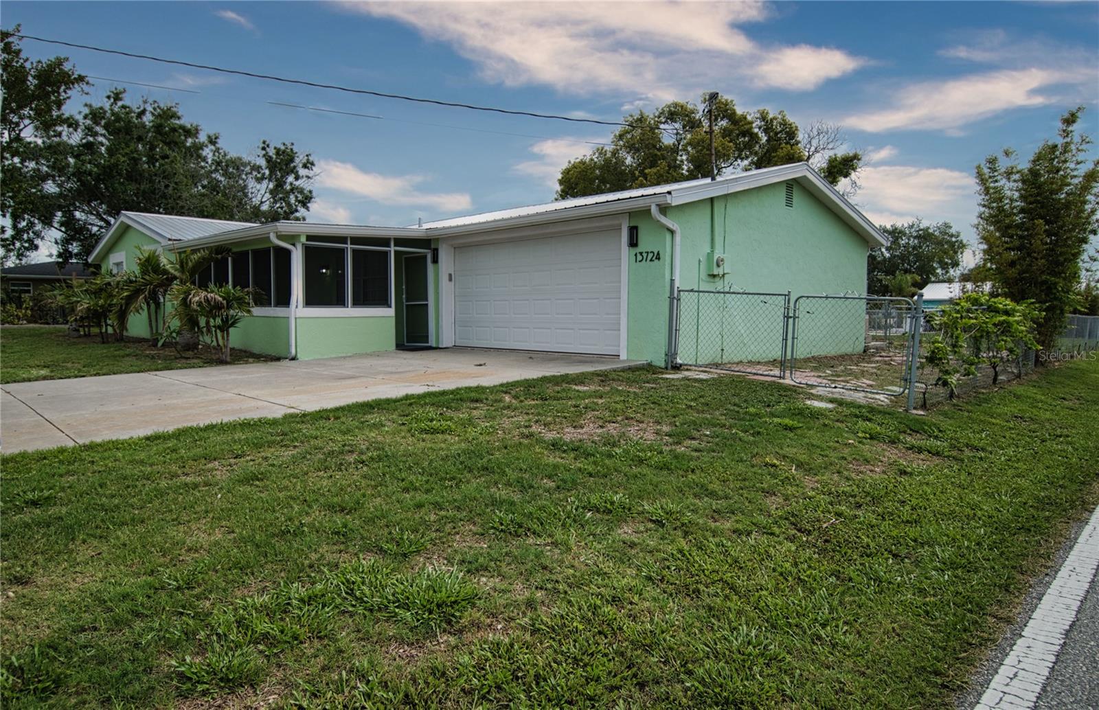 13724 COX AVE — photo 4