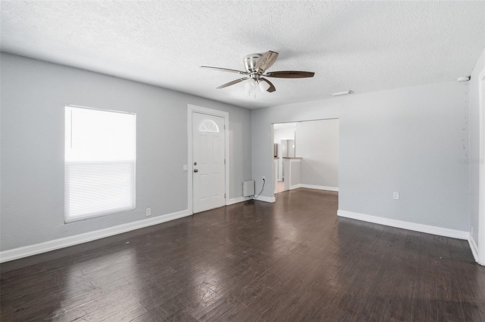 1410 E WATERS AVE — photo 11