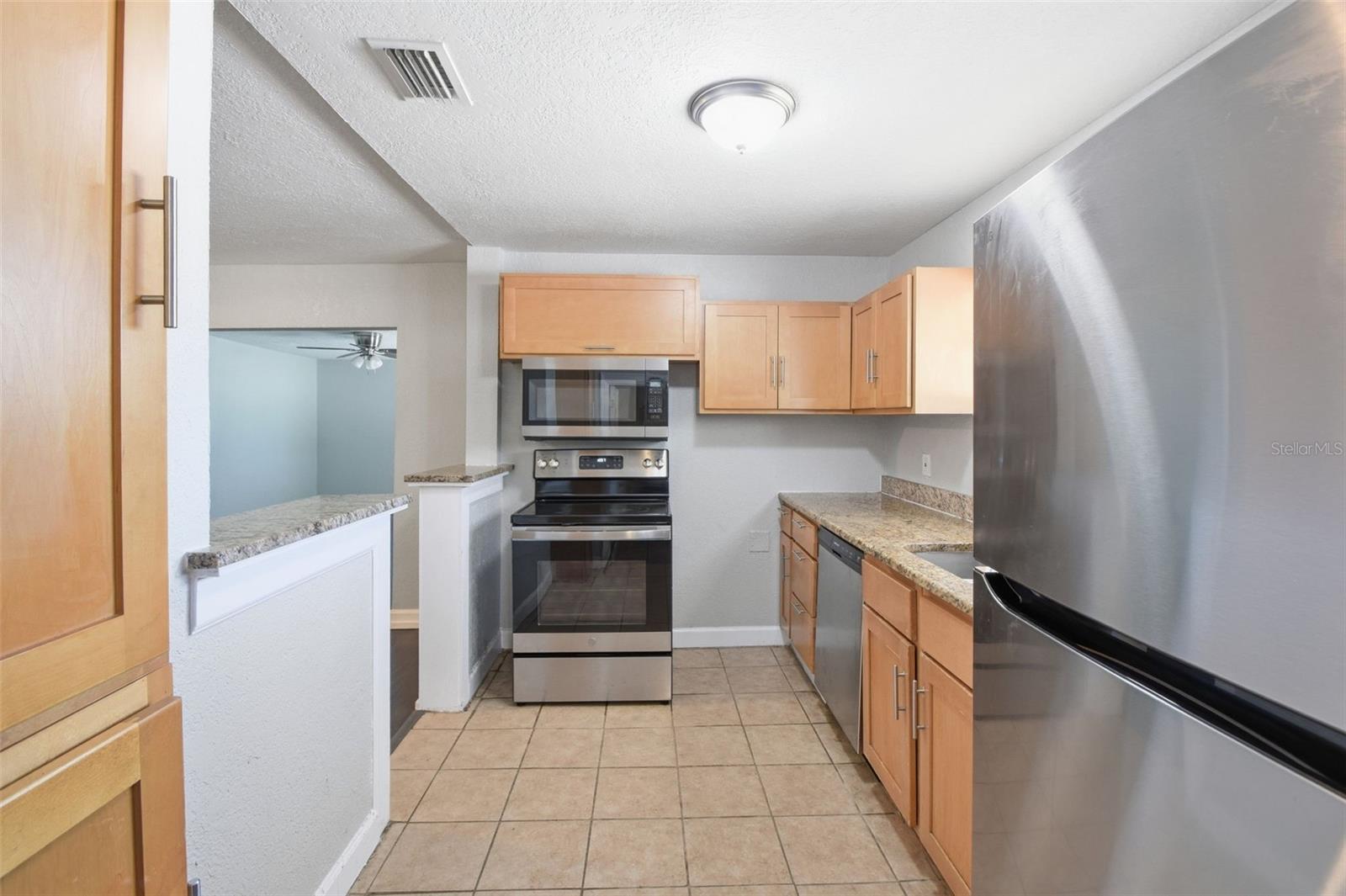 1410 E WATERS AVE — photo 13