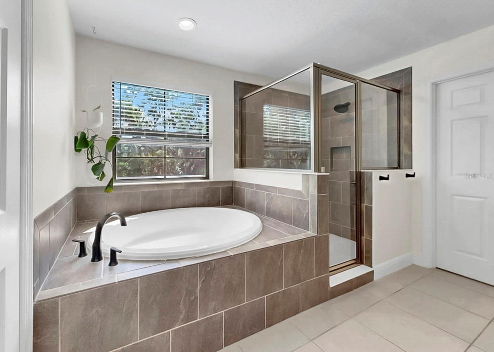 13036 PENNYBROOK DR — photo 33