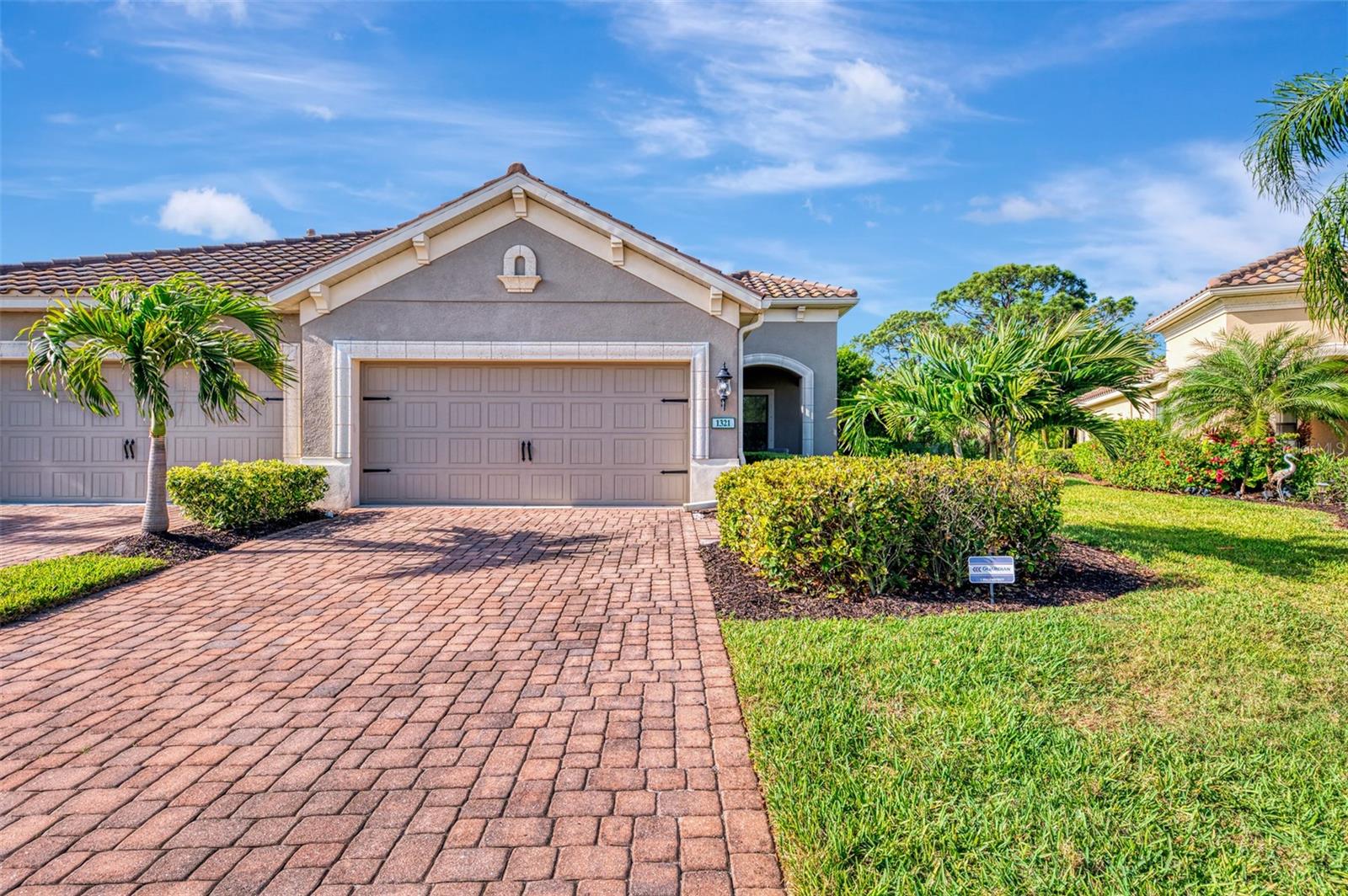 1321 BACKSPIN DR — photo 3