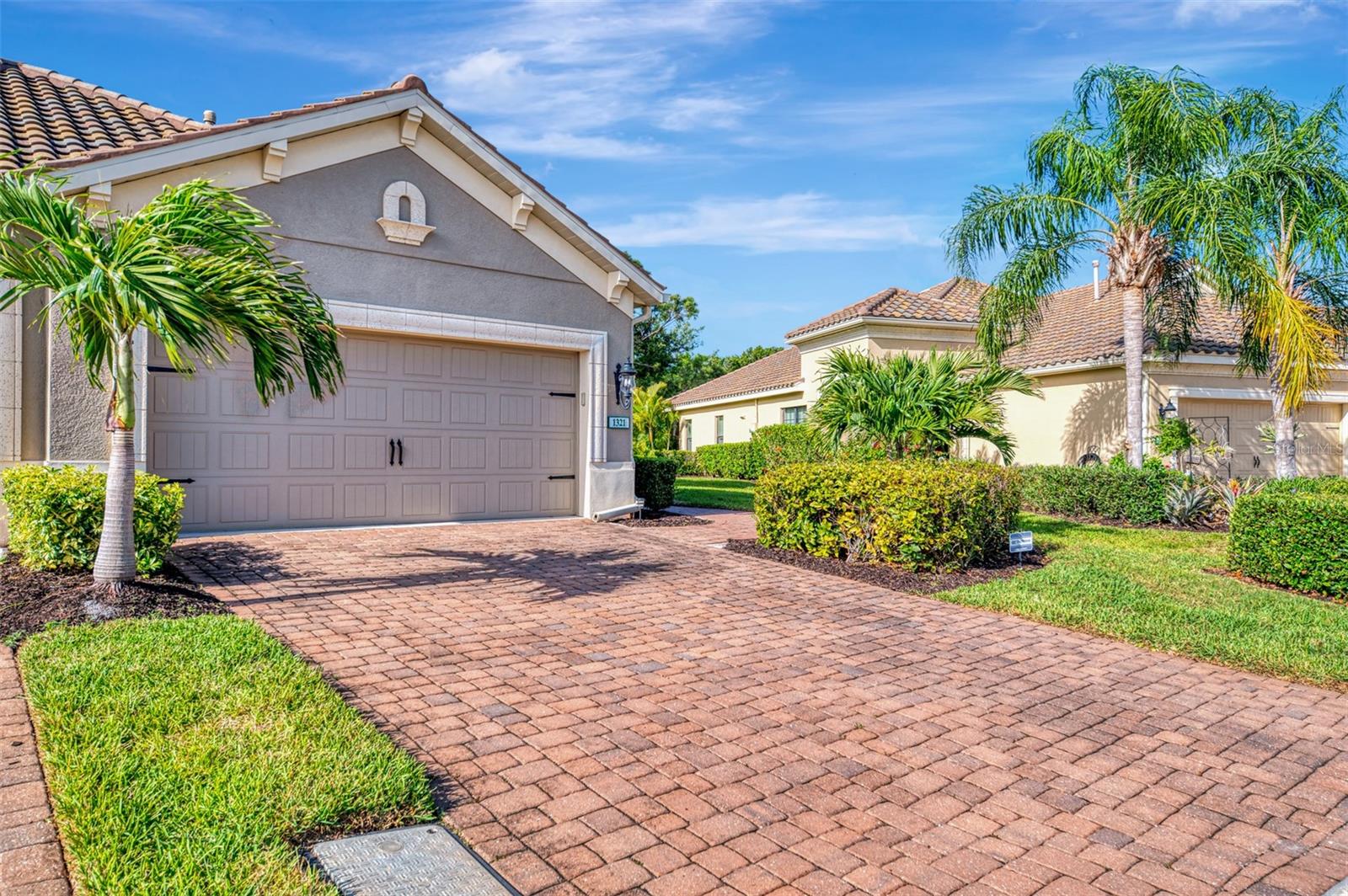 1321 BACKSPIN DR — photo 4