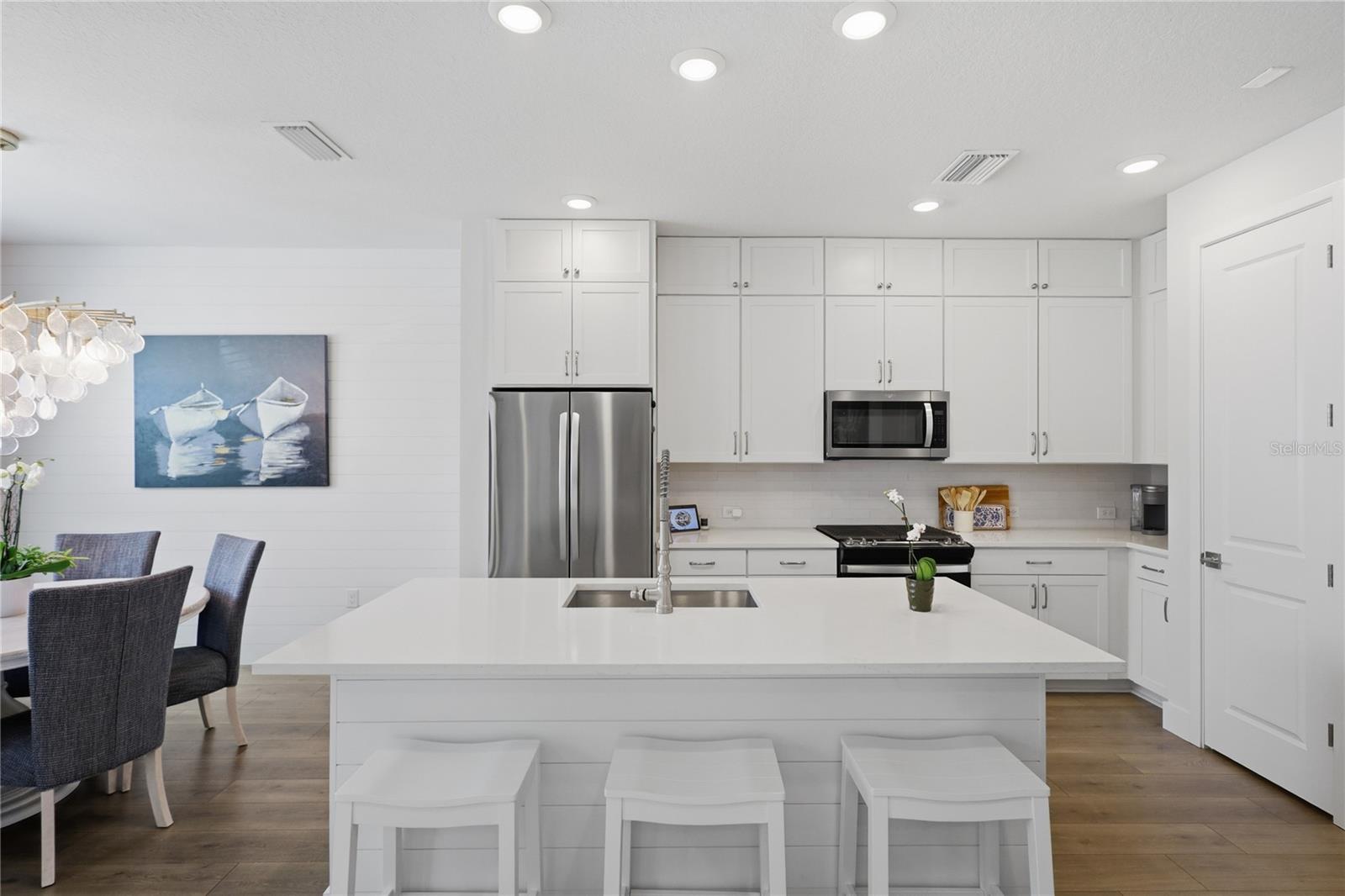 7221 SUTTON LN — photo 10