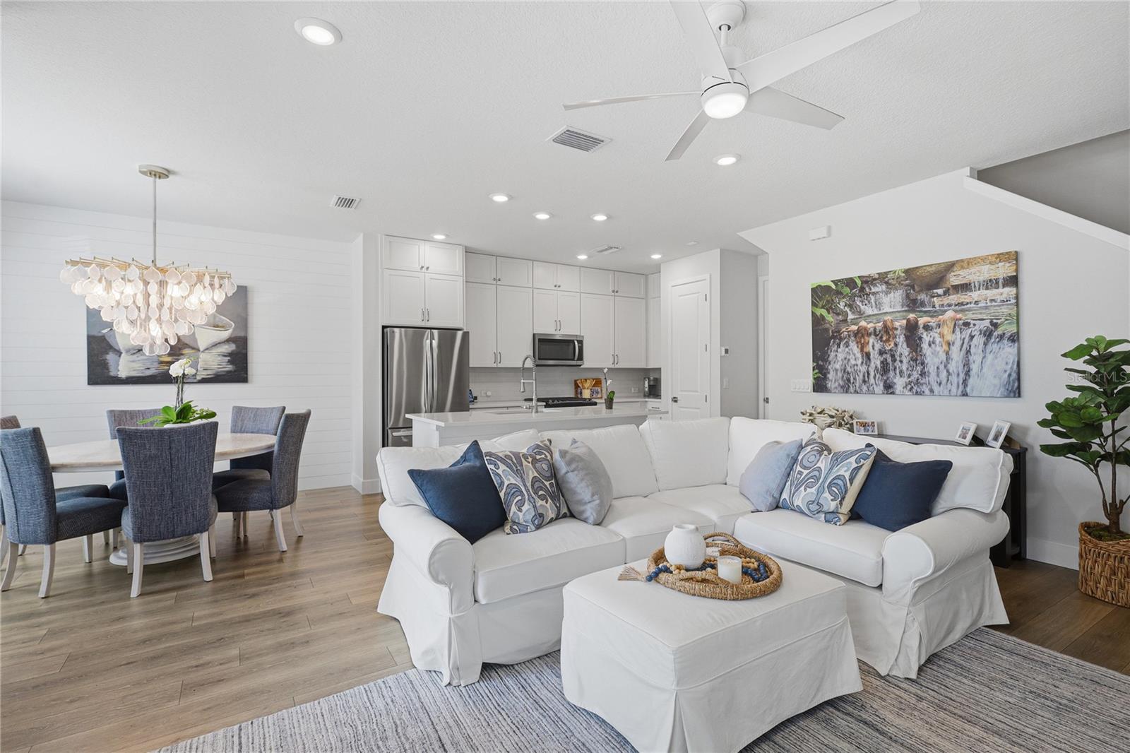 7221 SUTTON LN — photo 3