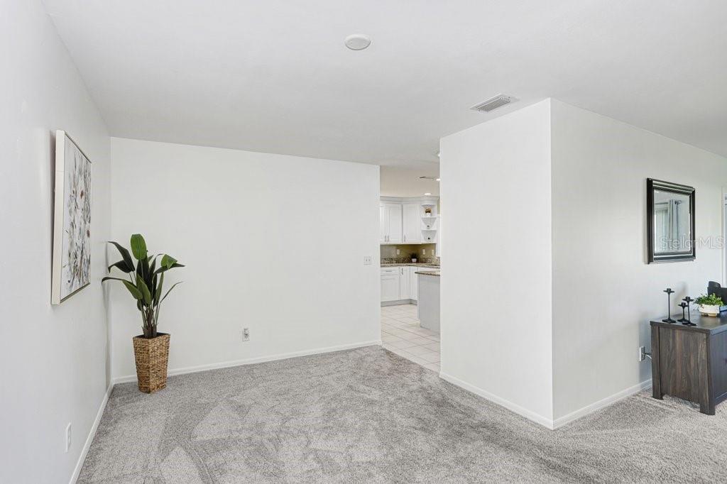 2306 LANCASTER DR #2306 — photo 13