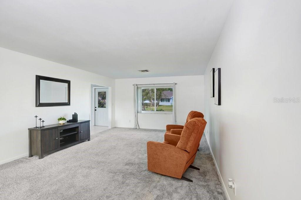 2306 LANCASTER DR #2306 — photo 9
