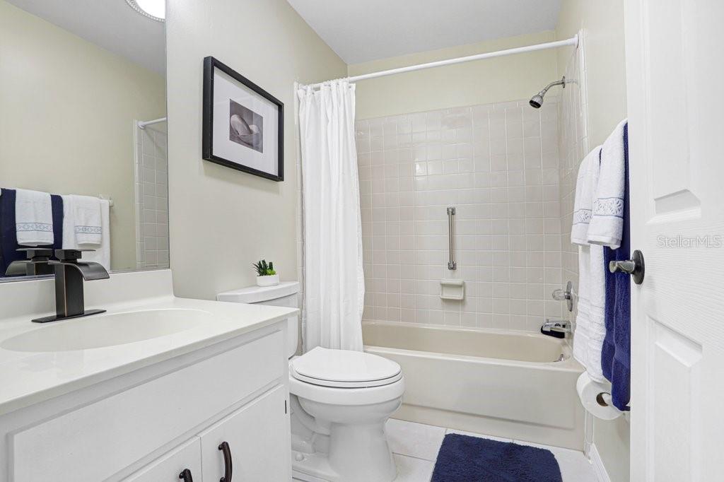 2306 LANCASTER DR #2306 — photo 25