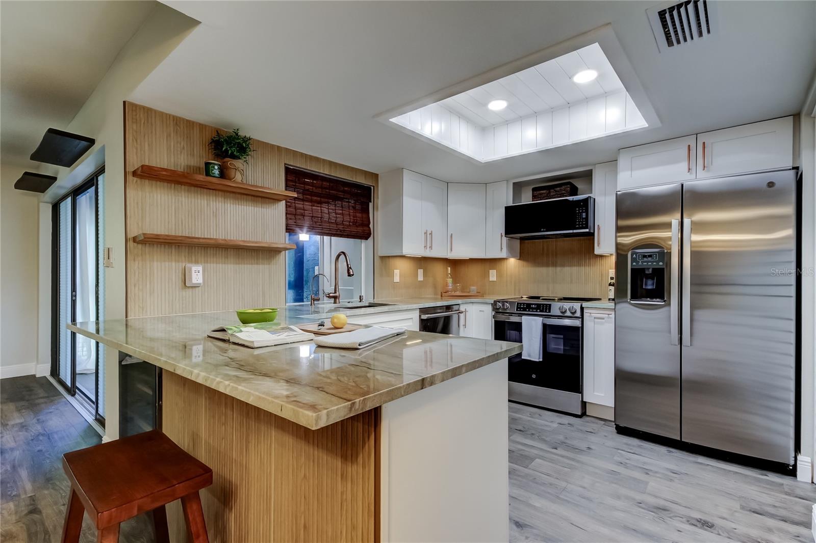 2673 SABAL SPRINGS CIR #201 — photo 2