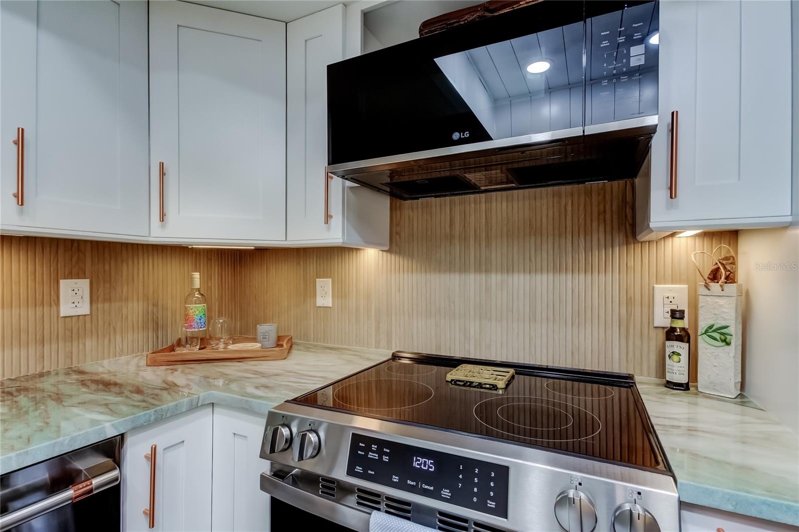 2673 SABAL SPRINGS CIR #201 — photo 46