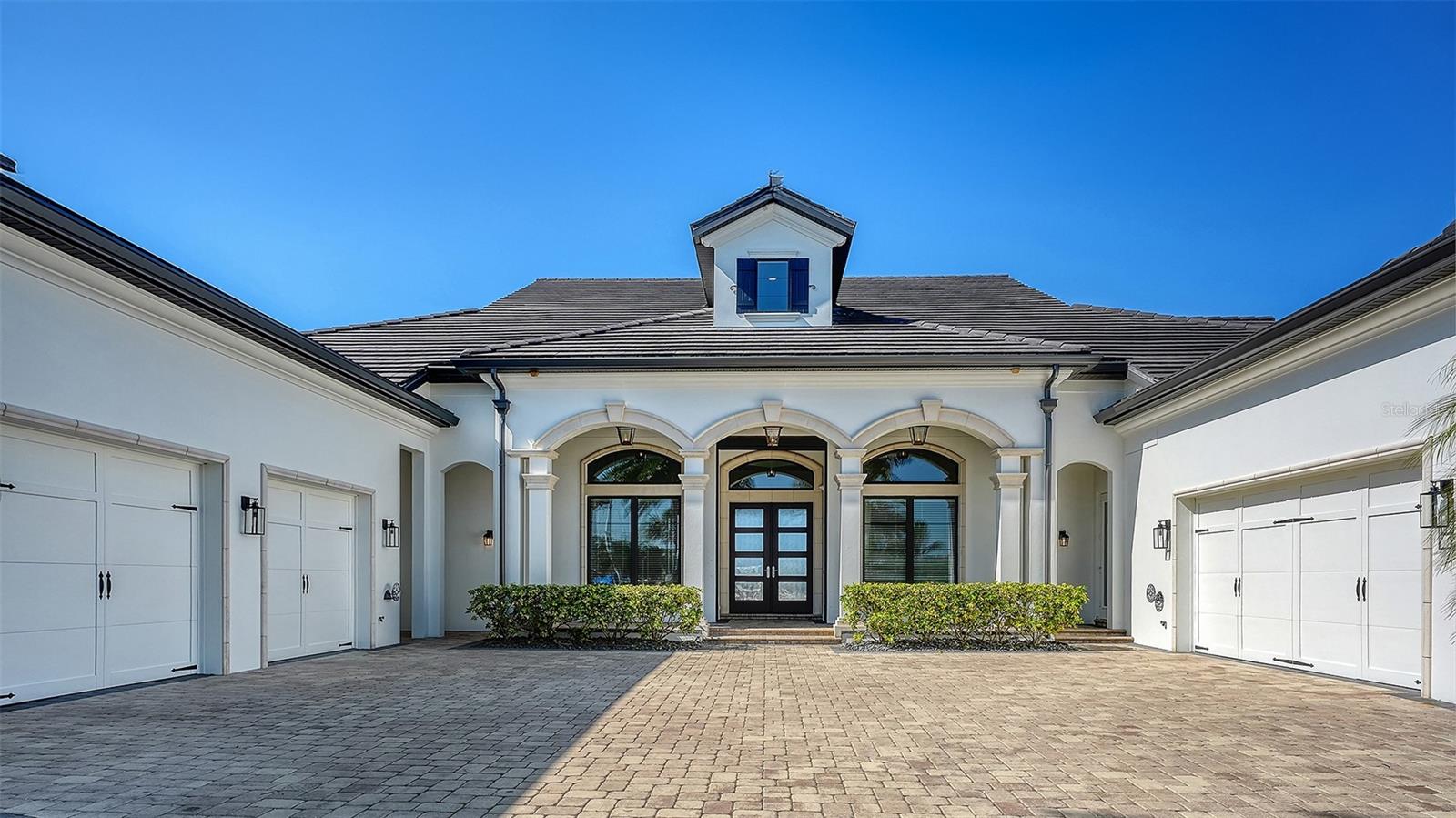313 LOOKOUT POINT DR — photo 9