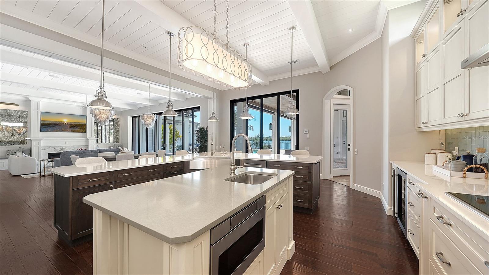 313 LOOKOUT POINT DR — photo 52
