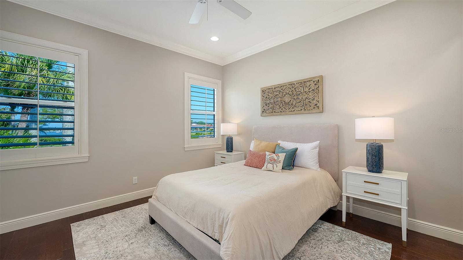 313 LOOKOUT POINT DR — photo 71