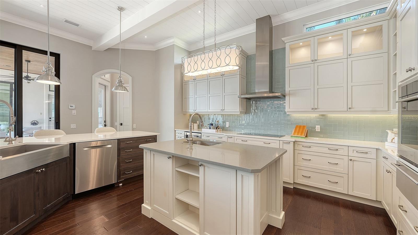 313 LOOKOUT POINT DR — photo 50