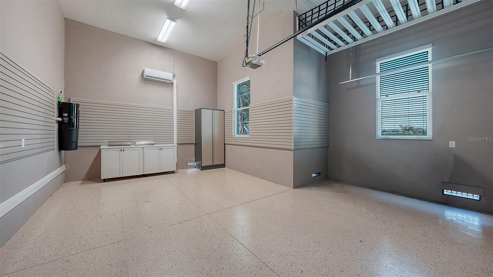 313 LOOKOUT POINT DR — photo 95