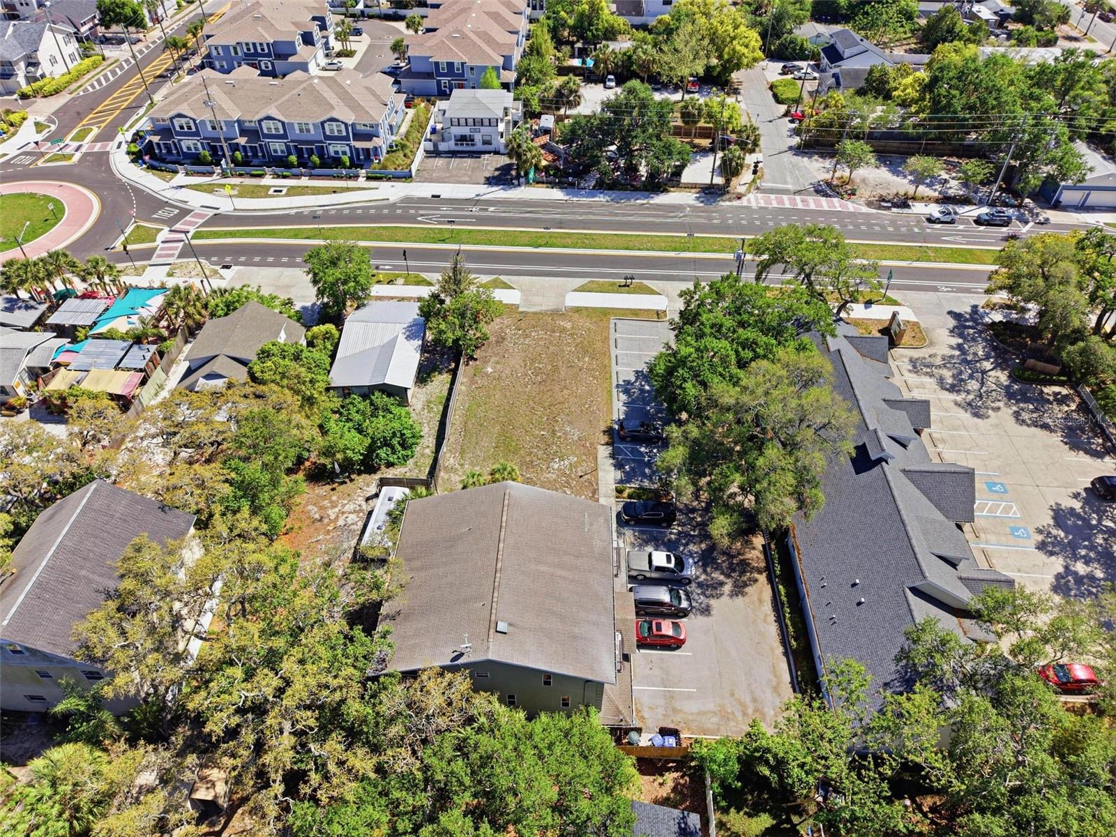 444 SKINNER BLVD — photo 6