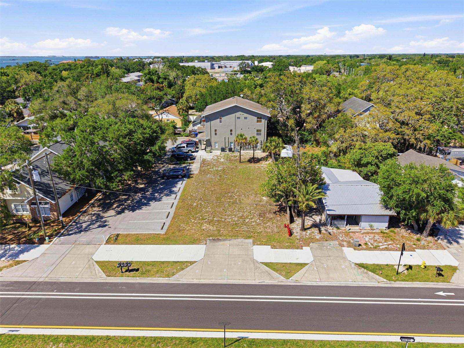 444 SKINNER BLVD — photo 7
