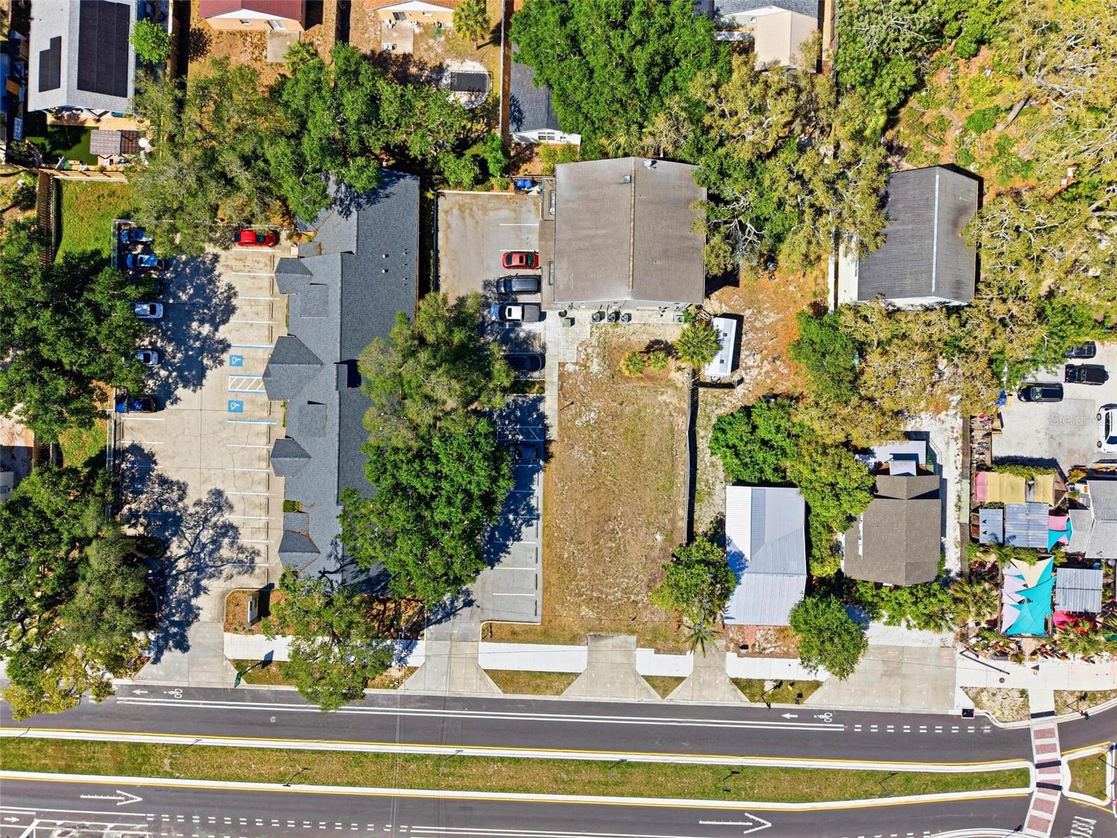 444 SKINNER BLVD — photo 9