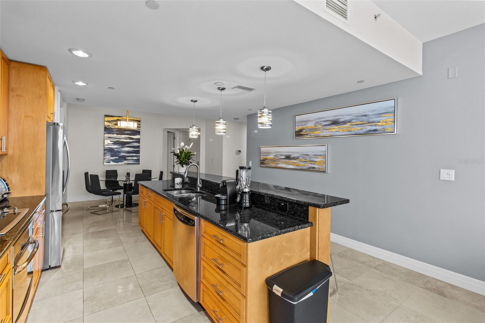 331 CLEVELAND ST #2102 — photo 9