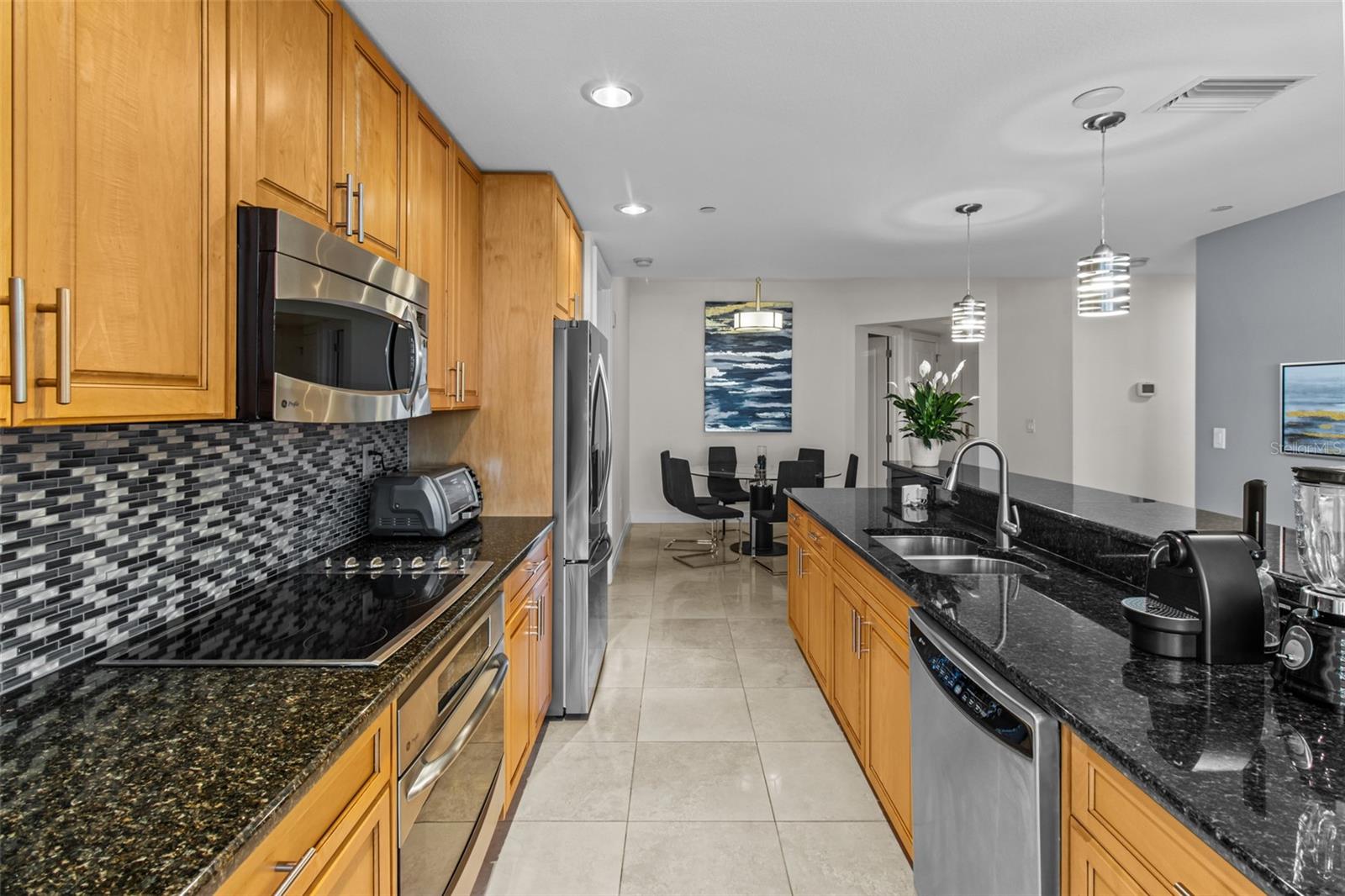 331 CLEVELAND ST #2102 — photo 8