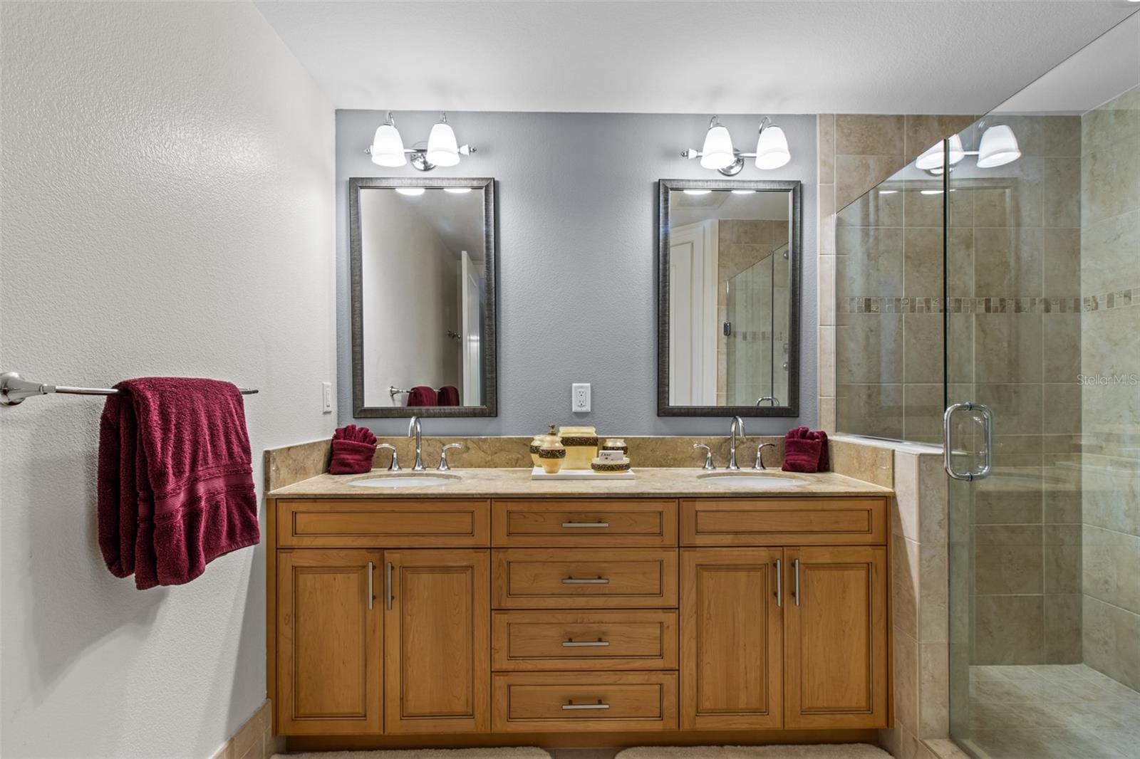 331 CLEVELAND ST #2102 — photo 27