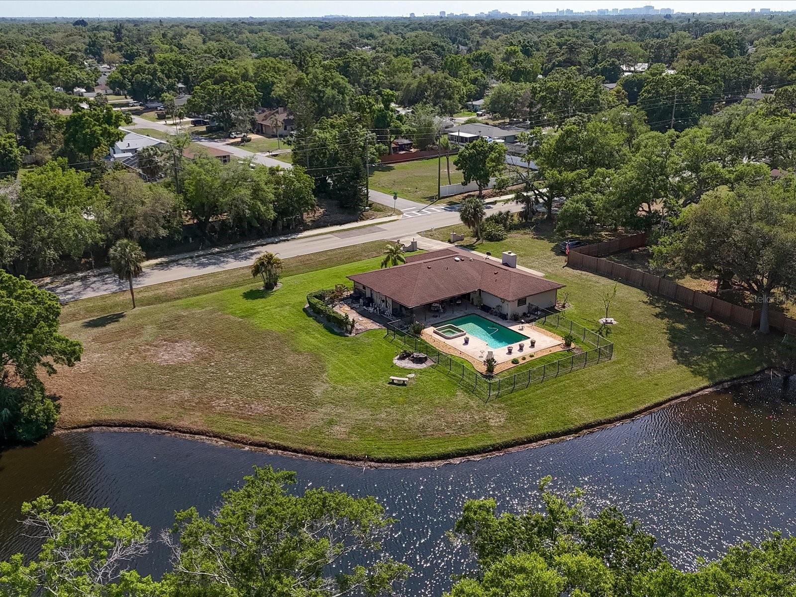 3927 DESOTO RD — photo 63